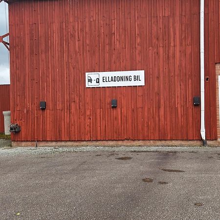 Oernsro Boende Och Staellplatser Skara Exteriör bild